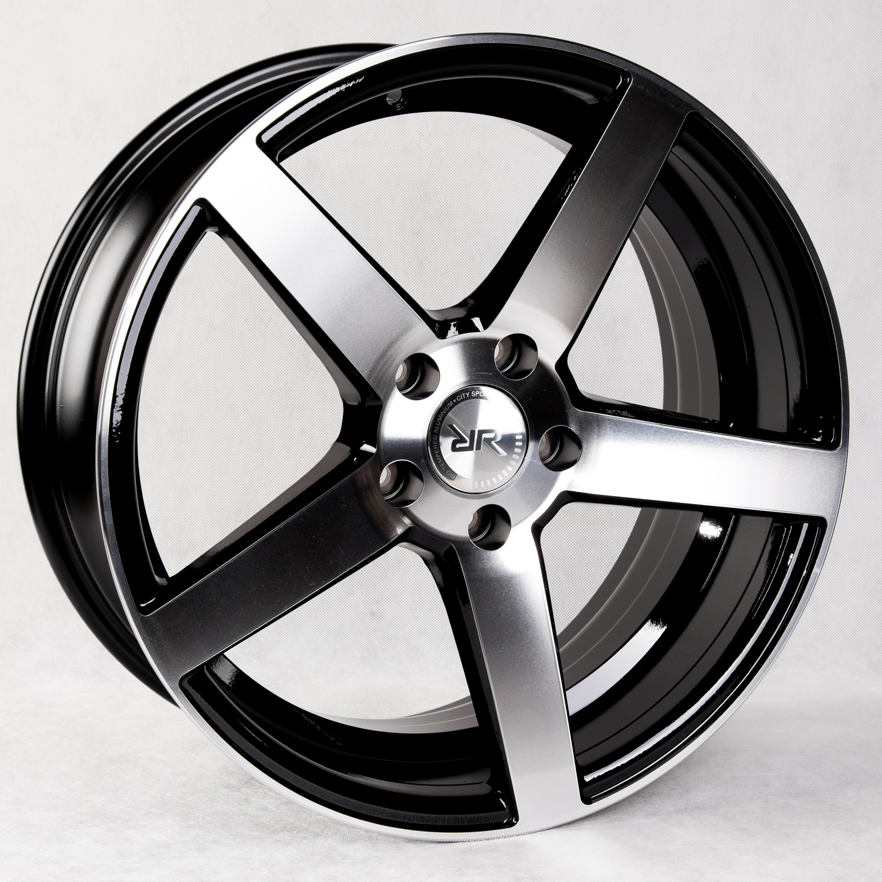 RR CSS 9135 7 x 16 4*100 Et: 40 Dia: 73 RR CSS 9135 7 x 16 4*100 Et: 40 Dia: 73