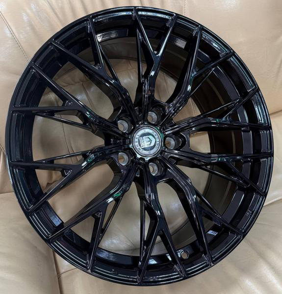 IWheel IVF-3243 8 x 18 5*112 Et: 35 Dia: 66 IWheel IVF-3243 8 x 18 5*112 Et: 35 Dia: 66